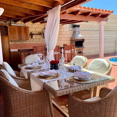 Casa Claudia Holiday home *
